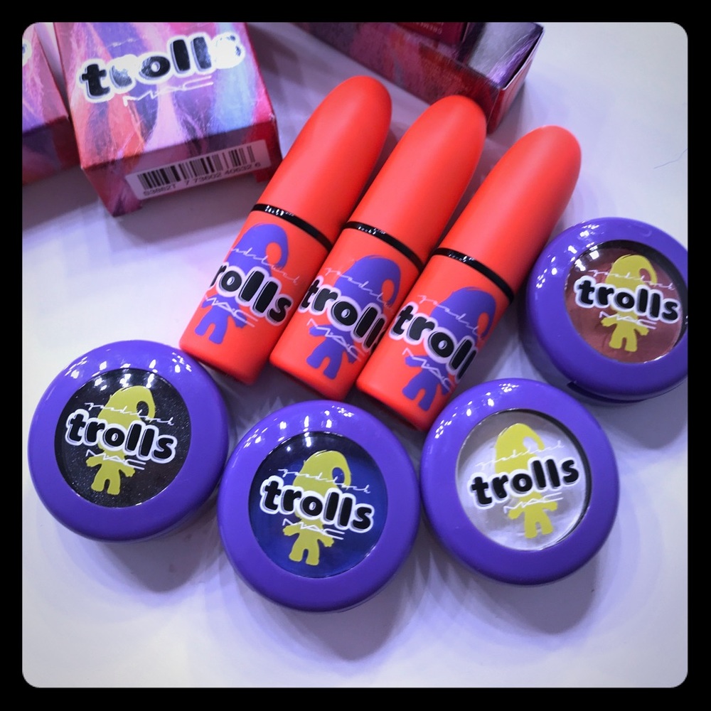 SOLD MAC Trolls bundle